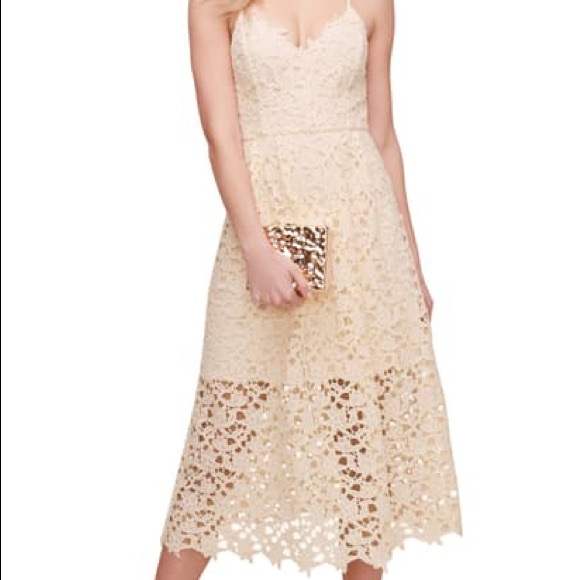 Astr the Label - Lace Midi Dress in L - NWT - Buttercream - Picture 2 of 9